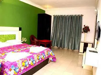 Luciya International Mysore Hotel 2*,